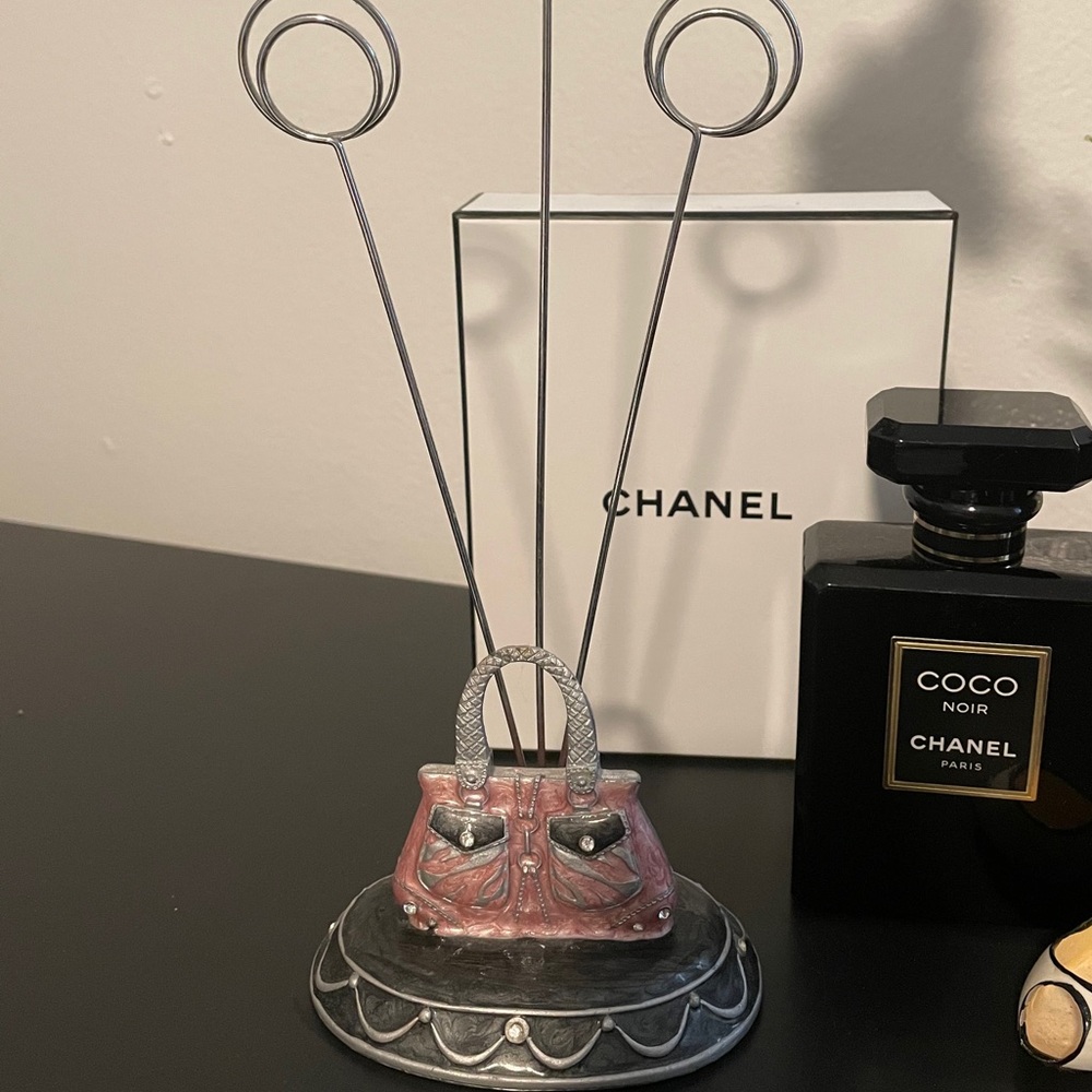 Metal picture holder